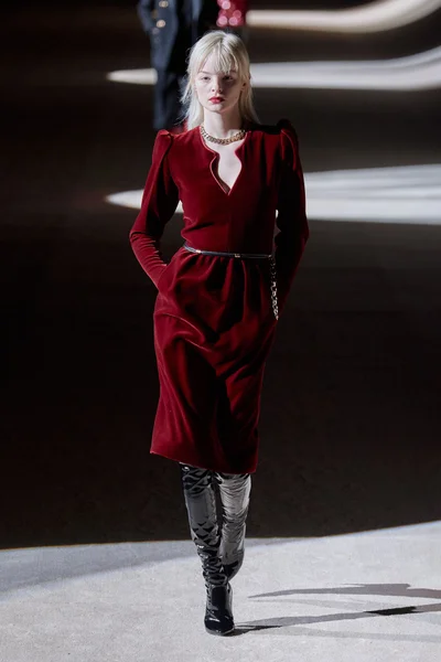 Look 53